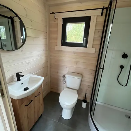 Sosnowy Zakatek בית נופש